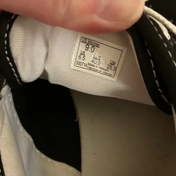 Vans Atwood Black and White Canvas Low Top Shoes Womens Size 9 - Picture 6 of 9